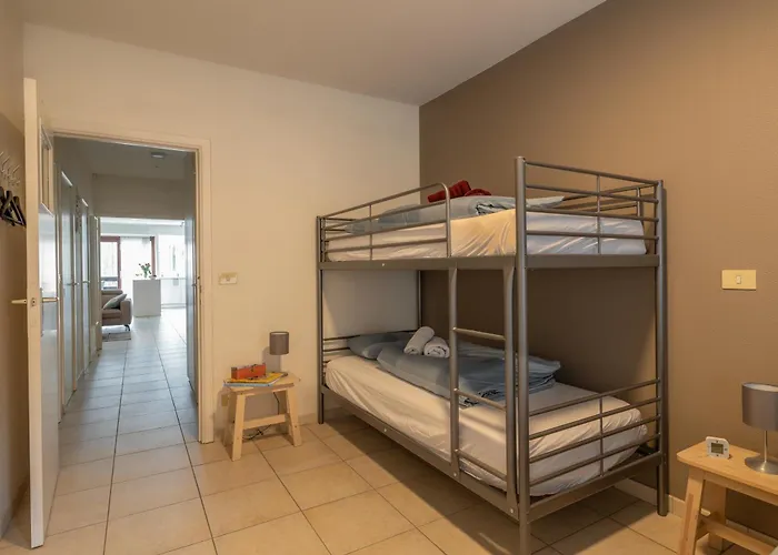 Weloveoostende - Newly Renovated Large 150m From The - Including Bed Sheets And Final Clea-ning